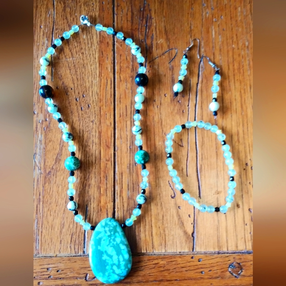 Homemade New Hemitite & Jarper w/black onyx Necklace, earrings & bracelet